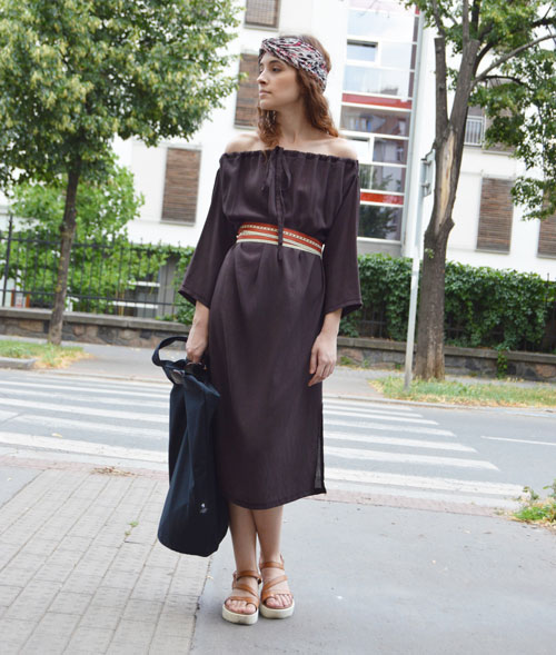 Brown off the shouldersdress that you can wear in multiple ways.