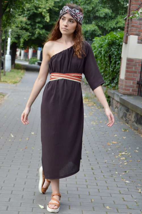 Brown variable dress with only one sleeve while other sleeve is hidden inside.