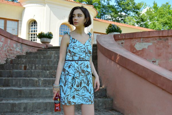 Letné tyrkysové šaty od slovenskej návrhárky