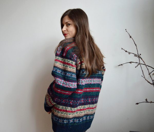 Farebný sveter s nórskym vzorom