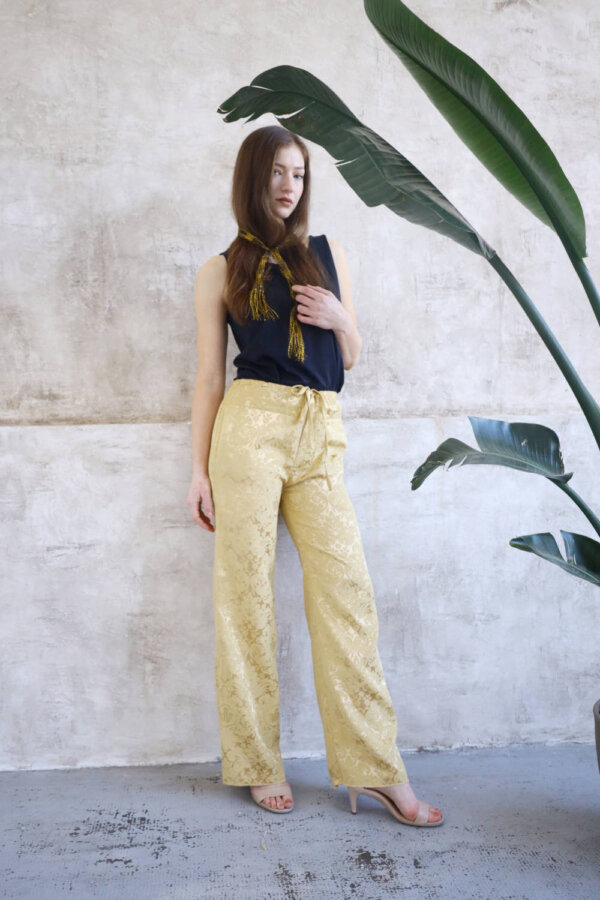 Elegantné letné žlté nohavice od slow fashion značky