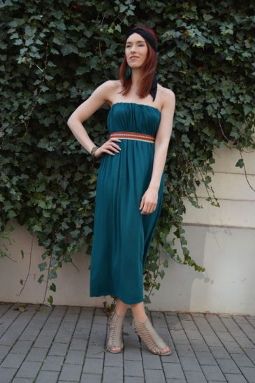 Emerald strapless midi dress Model is wearing emerald midi strapless dress